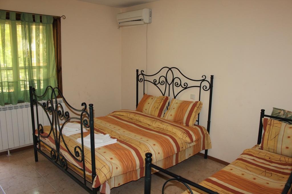 Guest House Chinarite Sandanski Pokój zdjęcie