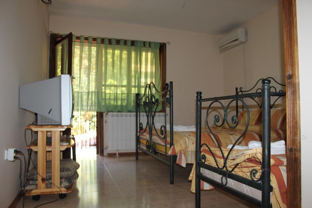 Guest House Chinarite Sandanski Pokój zdjęcie