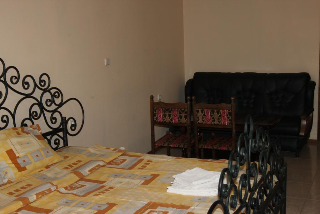 Guest House Chinarite Sandanski Pokój zdjęcie